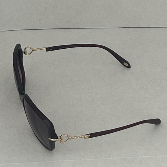 Tiffany & Co. TF4101 Sunglasses With Case and Cleaning Cloth. - Picture 4 of 9